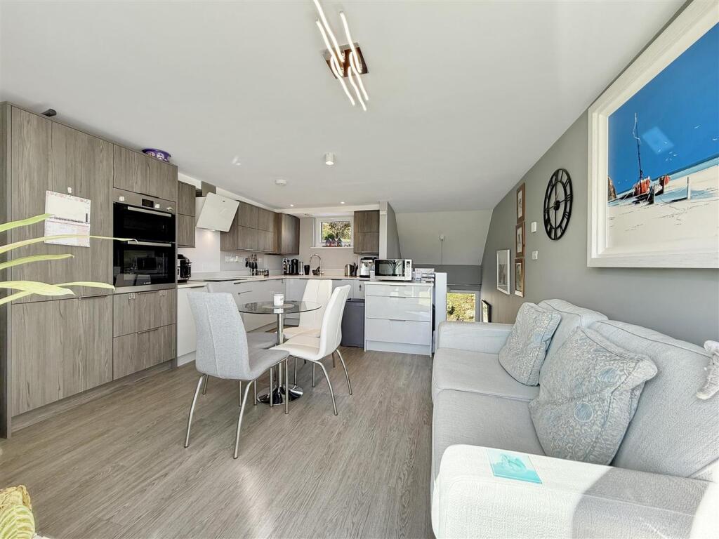 Kitchen Diner From Roof Terrace.JPG