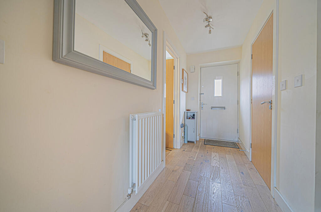 1375952-4-690cccf...