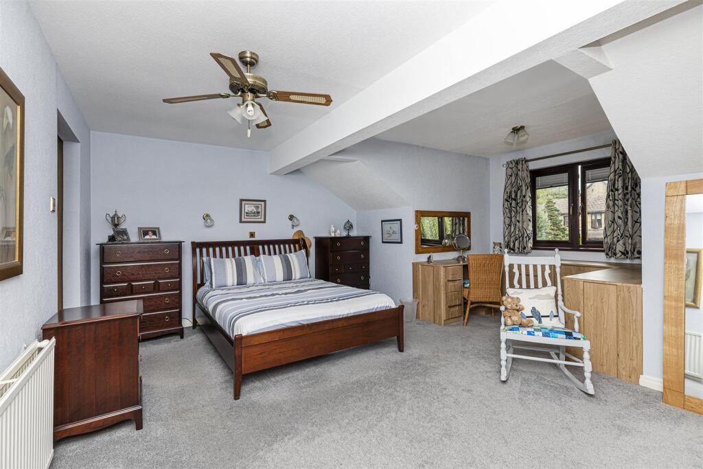 Bramleys Estate Agents - Woodsome Park - Fenay Bri