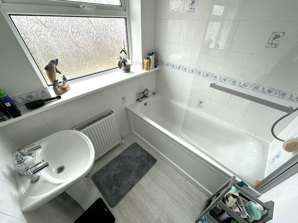 FITTED BATHROOM