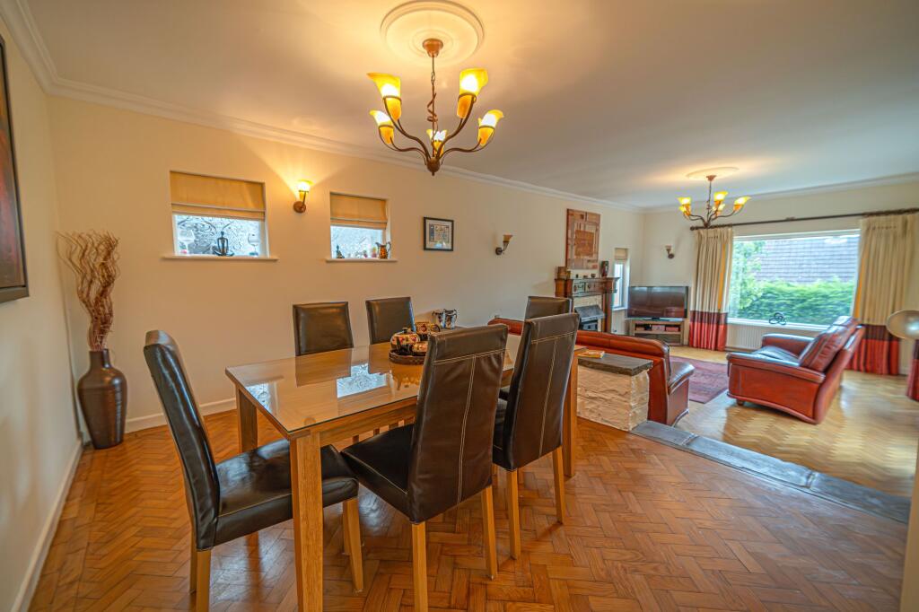 Living Room/Dining Room