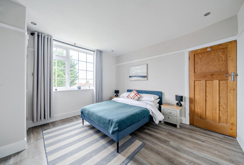 1372724-13-68fb6c...