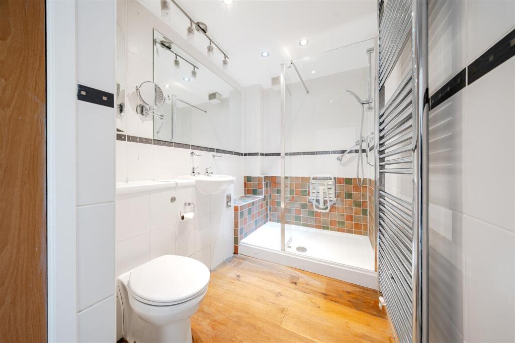 61 Reffield Close, Towcester (16).jpg