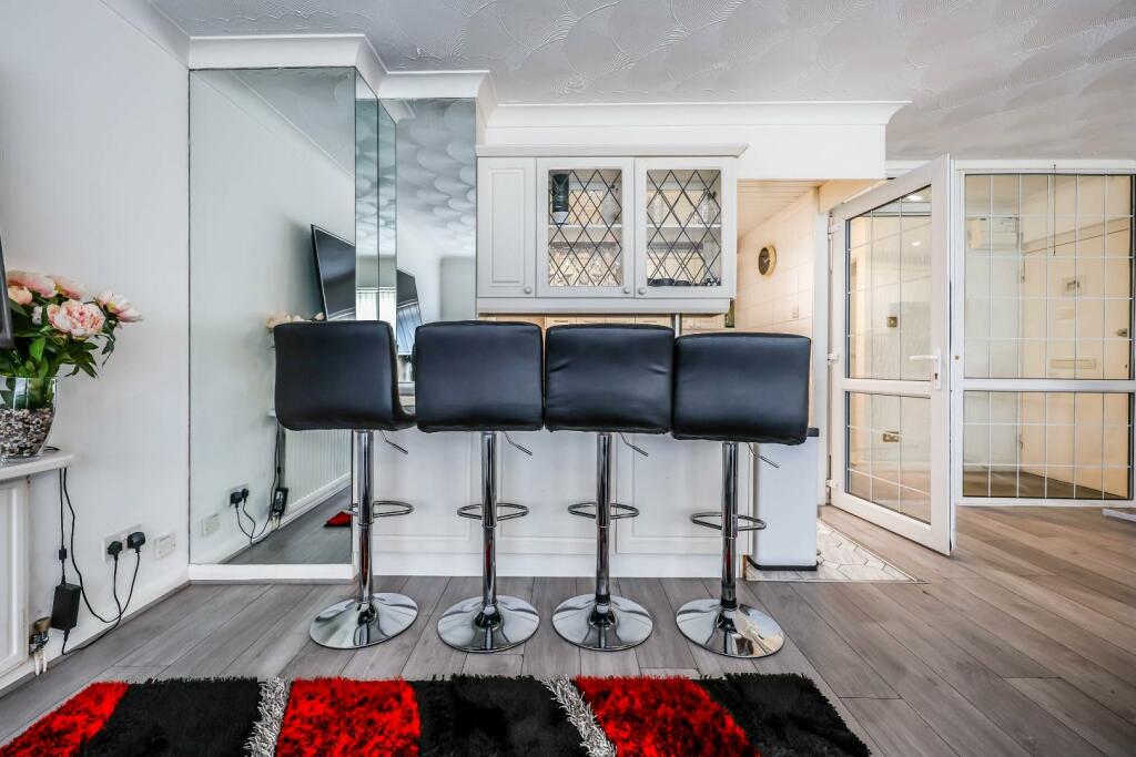 Kitchen/Lounge