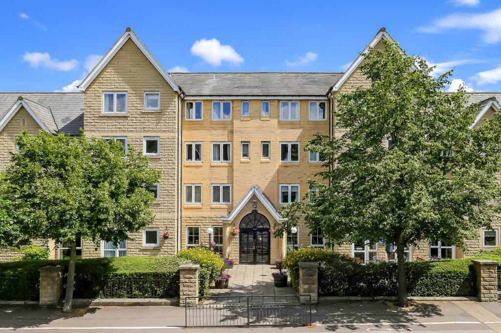 East Parade, Arthington Court, HG1