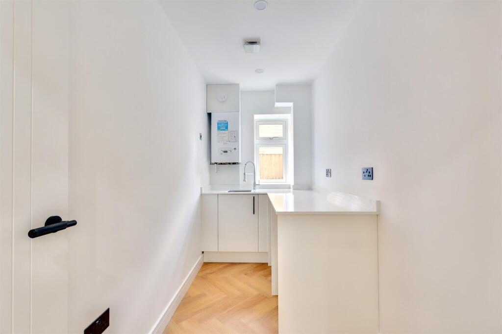 Utility Room_2.jpeg