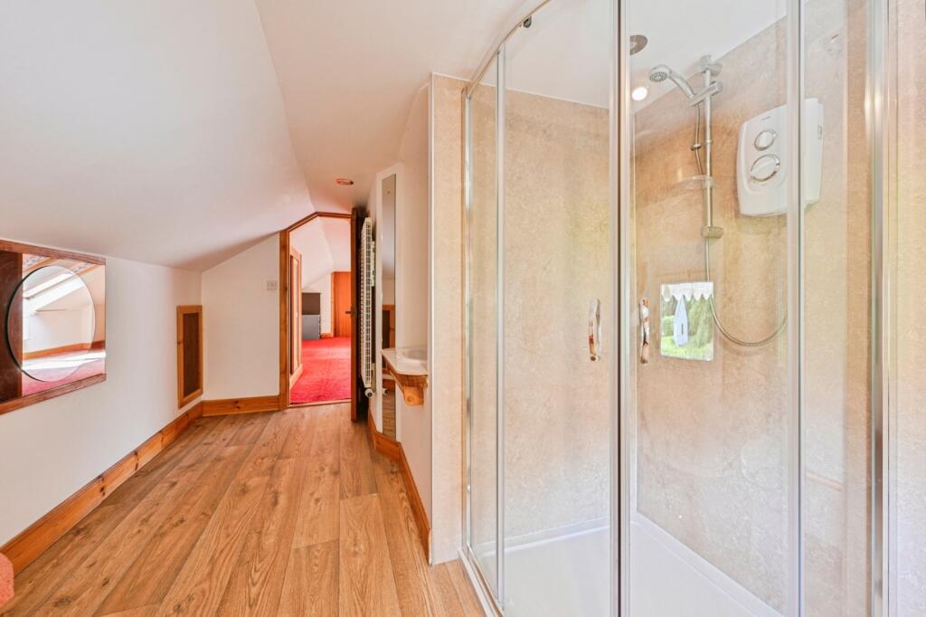 En-Suite 1