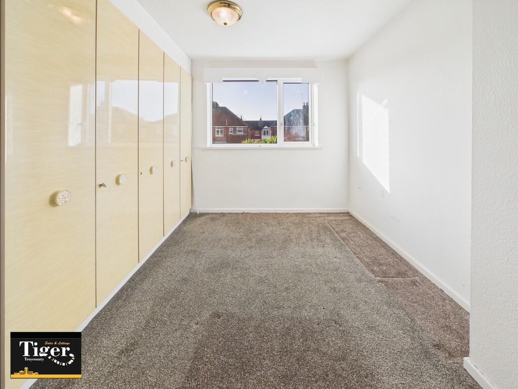 CAM02176G0-PR0768...