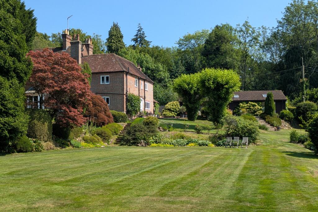 garden to rear elevation