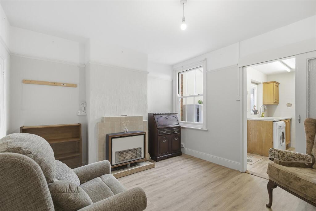 12 Seaview Road 4.jpg