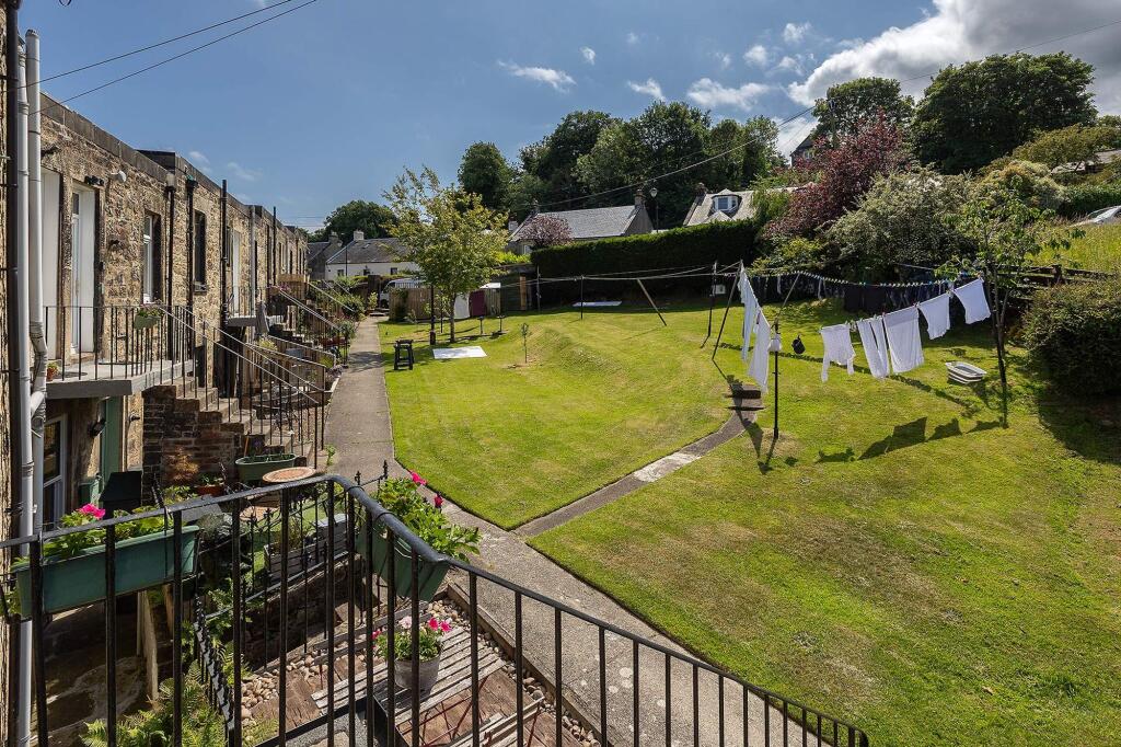 Communal Drying Green