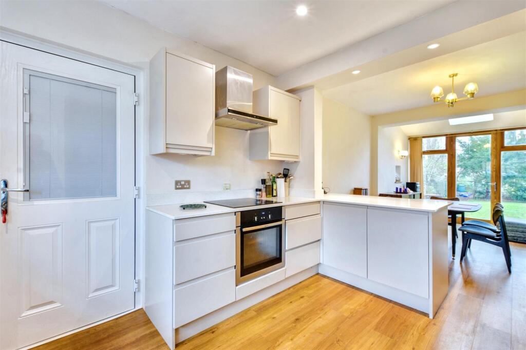Kitchen_1.jpeg