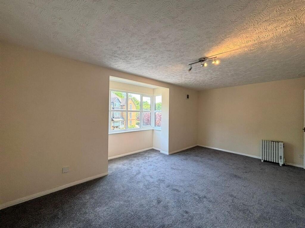 Studio room 2.jpg