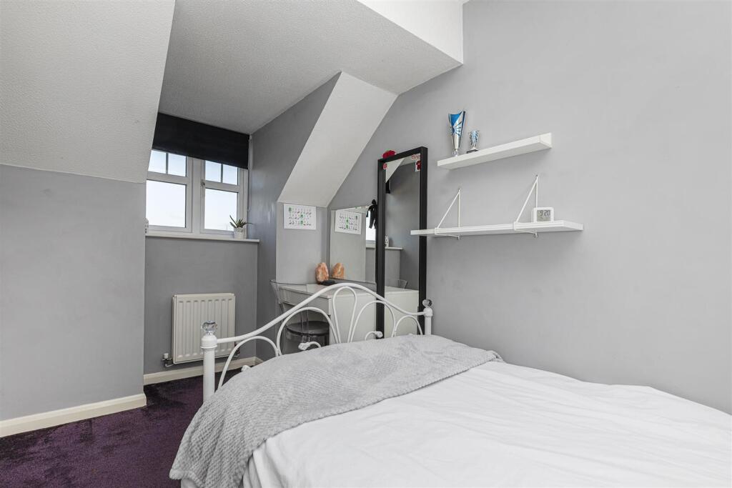 Bramleys Estate Agents - High Bank Close - Elland 