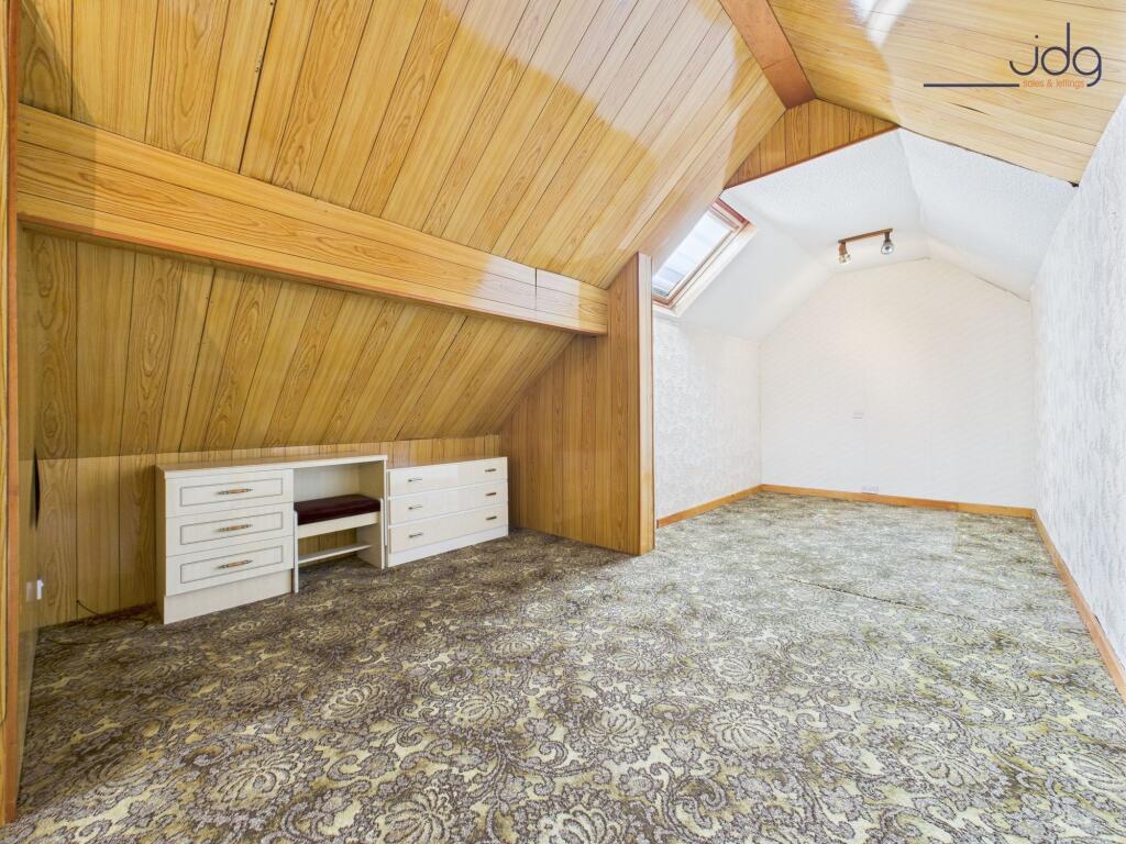 Upstairs Open Plan with plenty of Eaves storage and room for conversion!