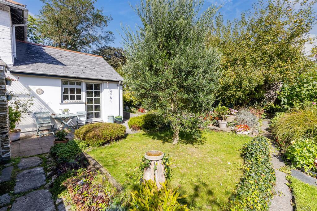 A07 - Kingsbridge, Rack Park Cottage - 250911.jpg