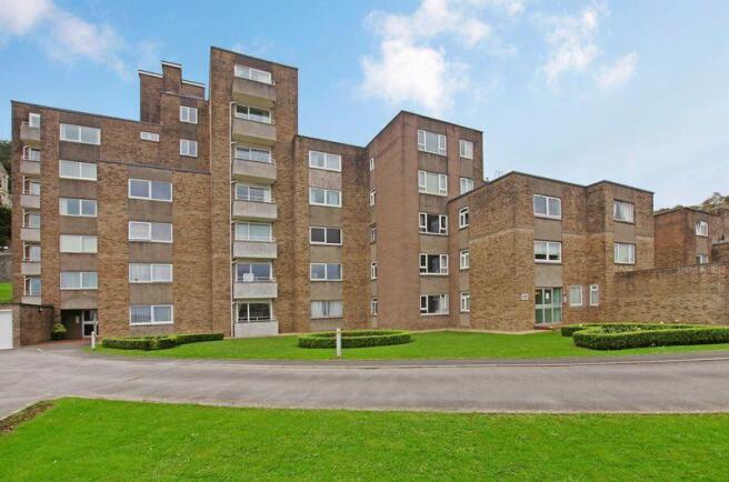 32 Cedar Court T202509191206.jpg