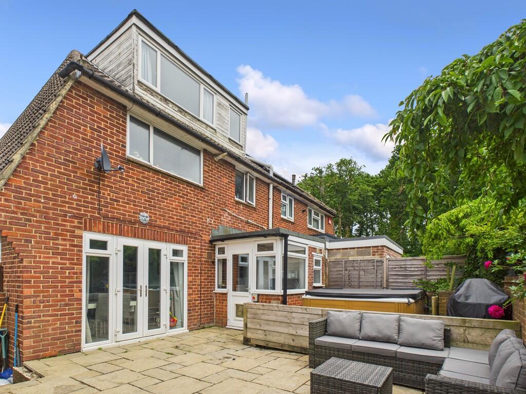 CAM05068G0-PR0031...