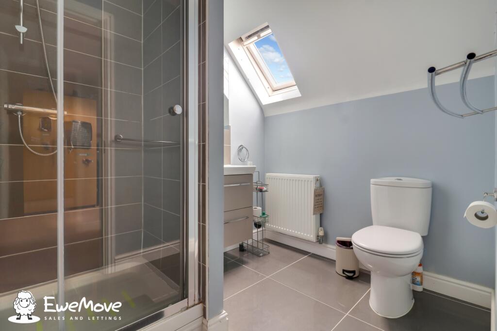 Bedroom 2 Ensuite