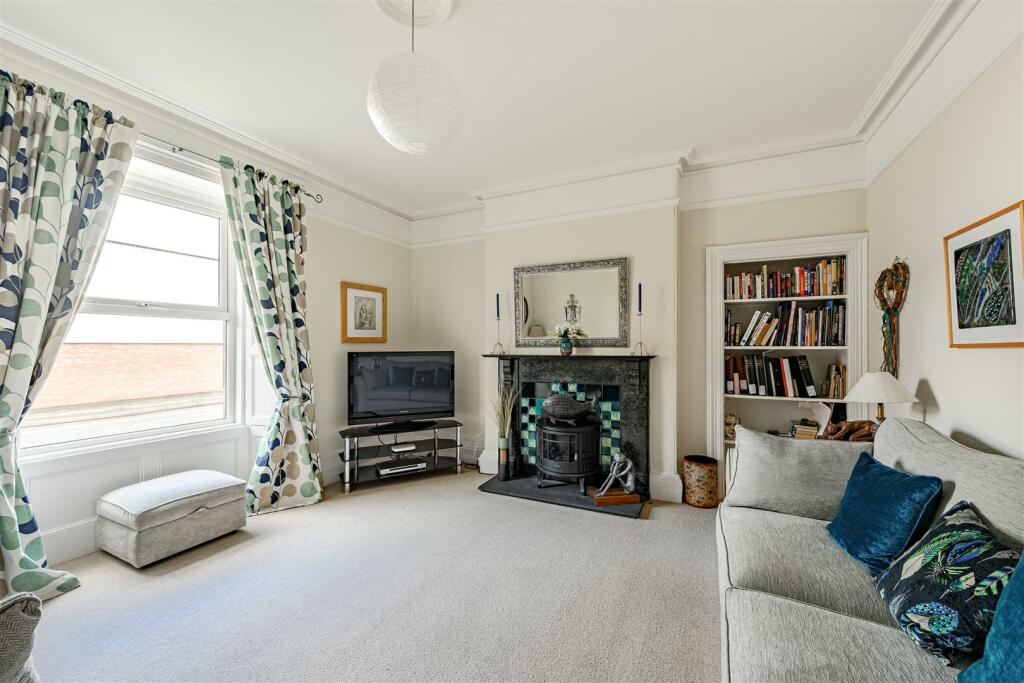 Reception room 2