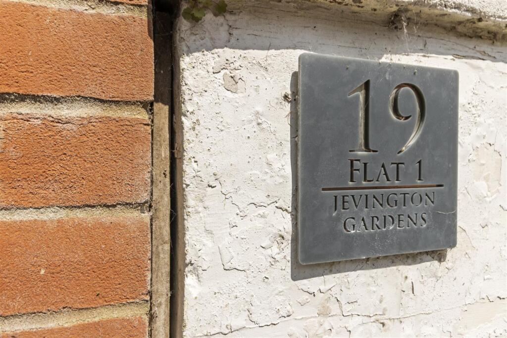 property feature.jpg