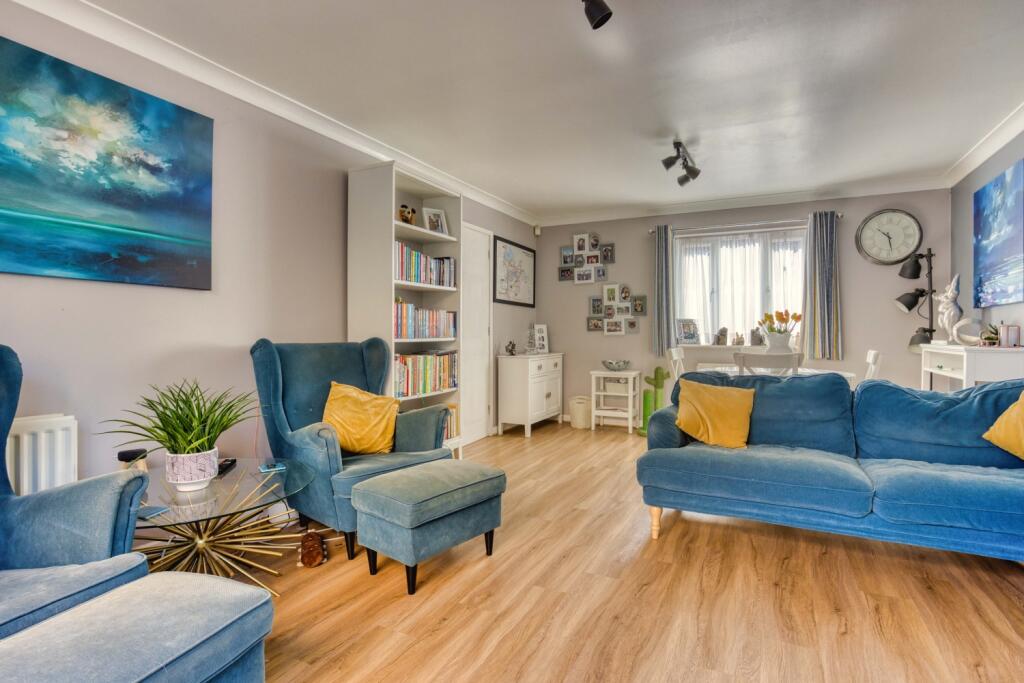 Ewemove Taunton Priory Park (16)