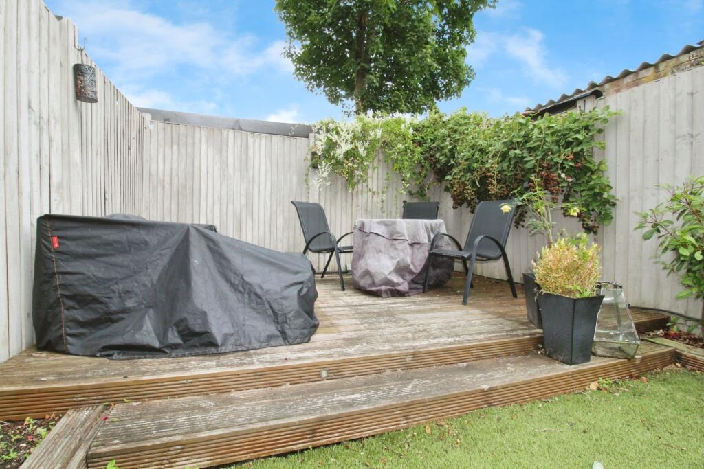pbox-garden-314225.JPG