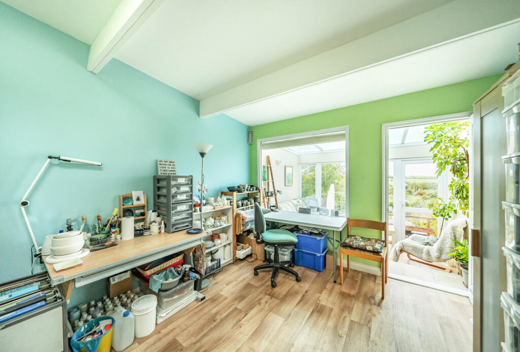 1354156-11-68c437...