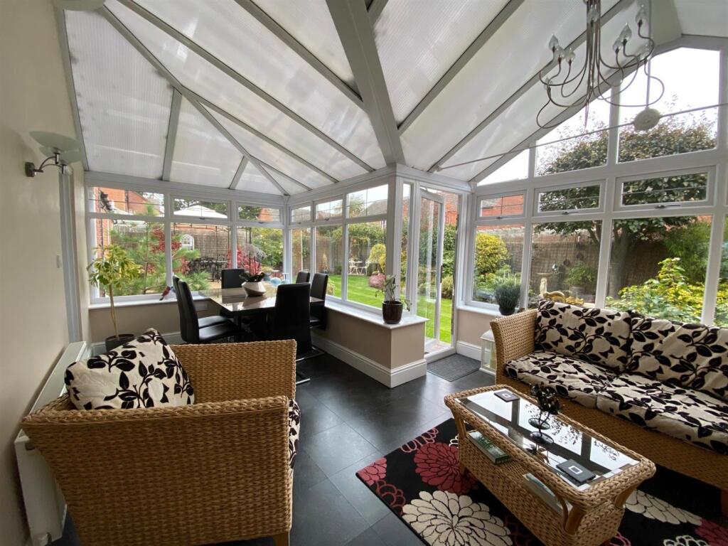 Garden Room.jpg