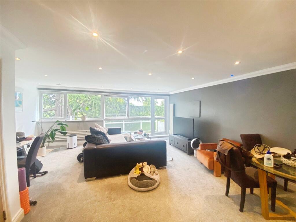 Shared Lounge