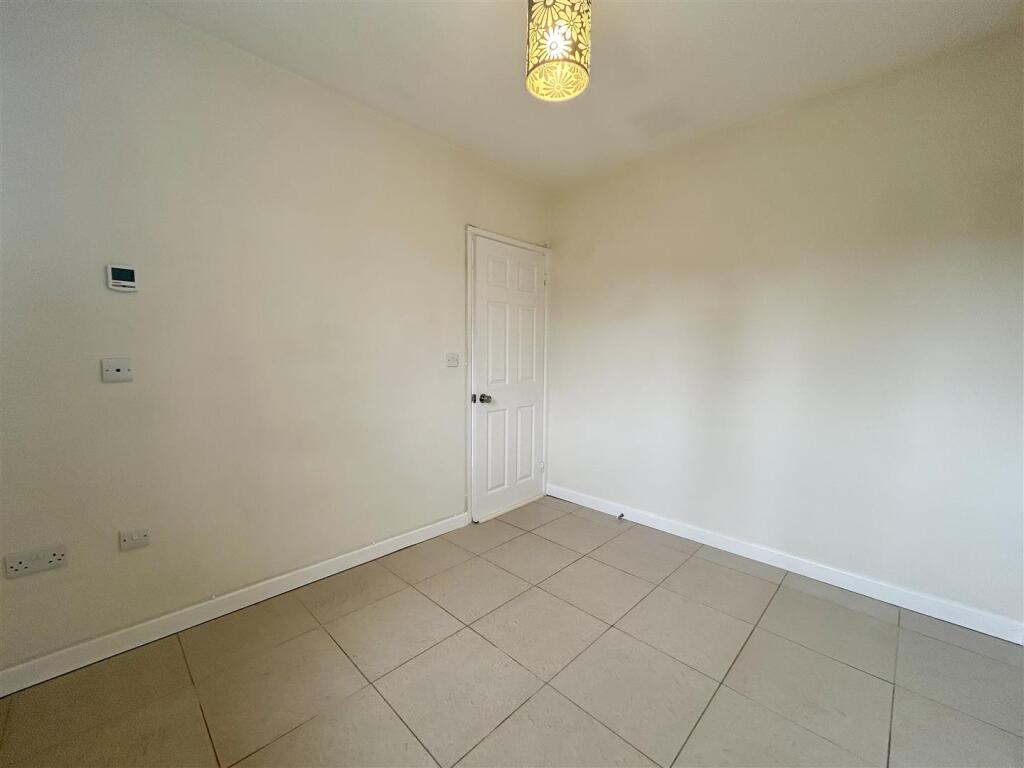 Bedroom 2.jpeg