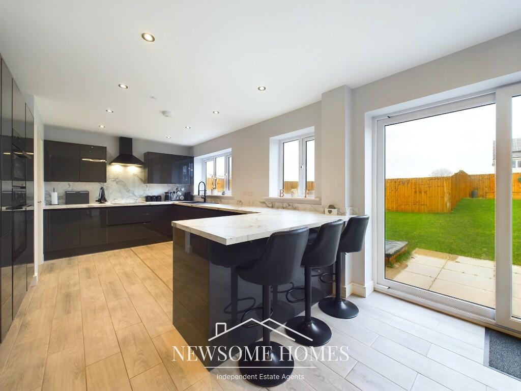 Kitchen/ Family Room