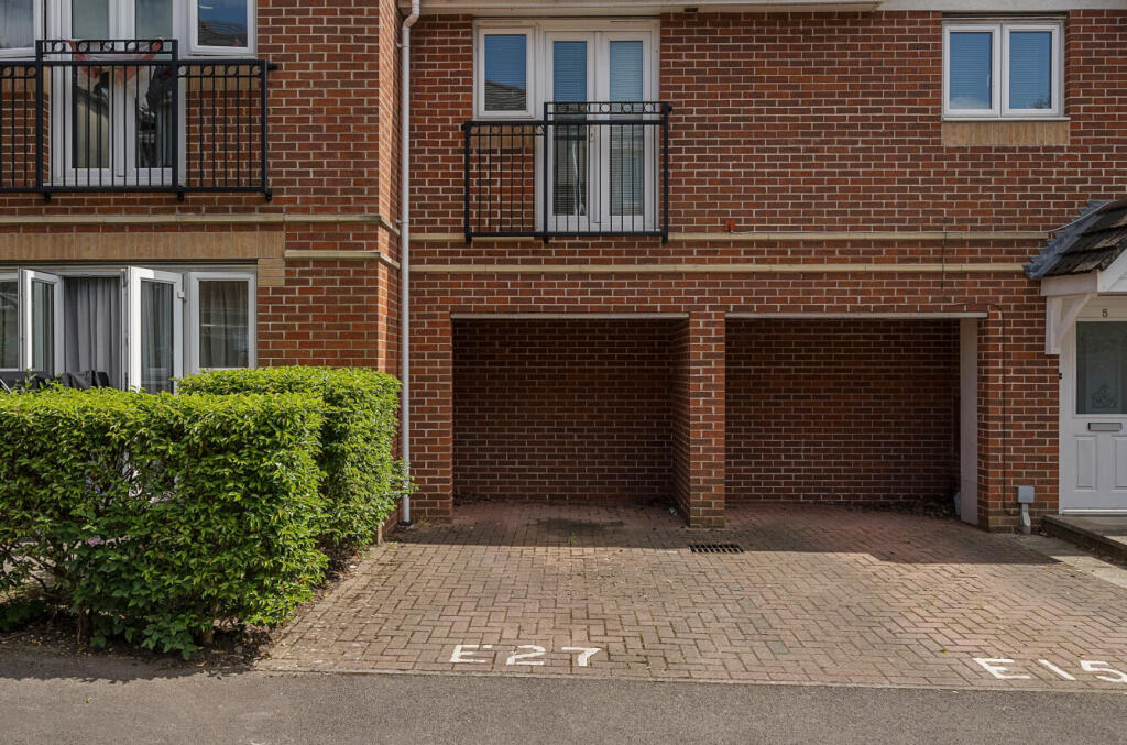 18-681a11d681090-...