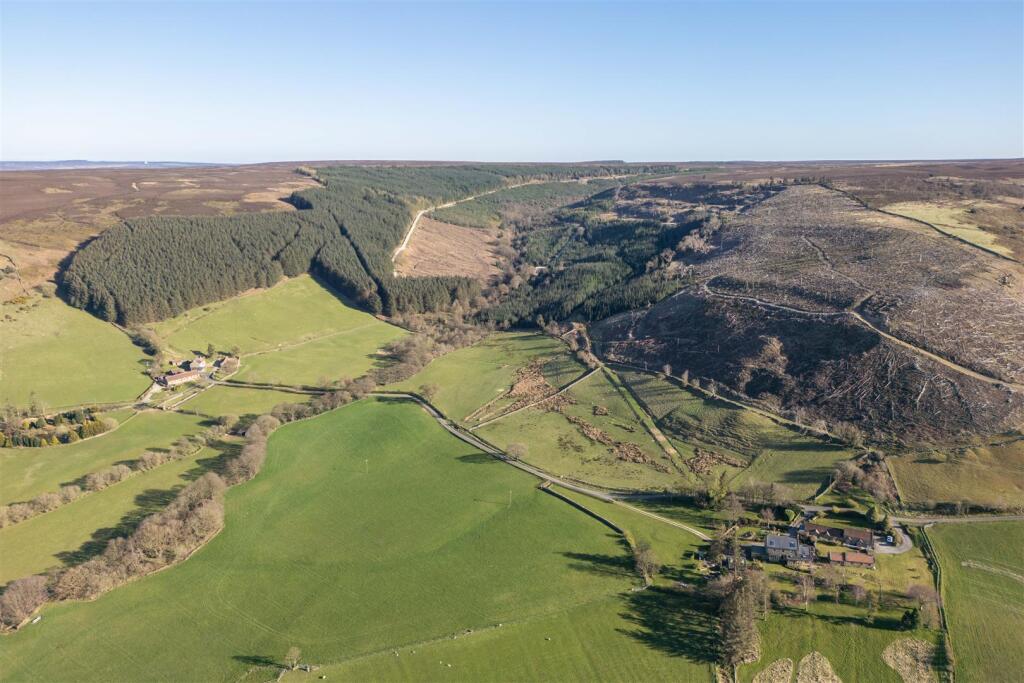 High Gill Beck Farm Aerial-14.jpg