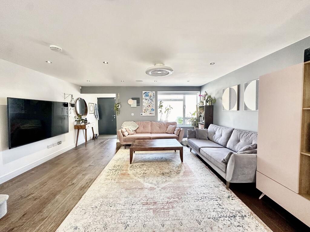 Open-plan Kitchen/Living Room