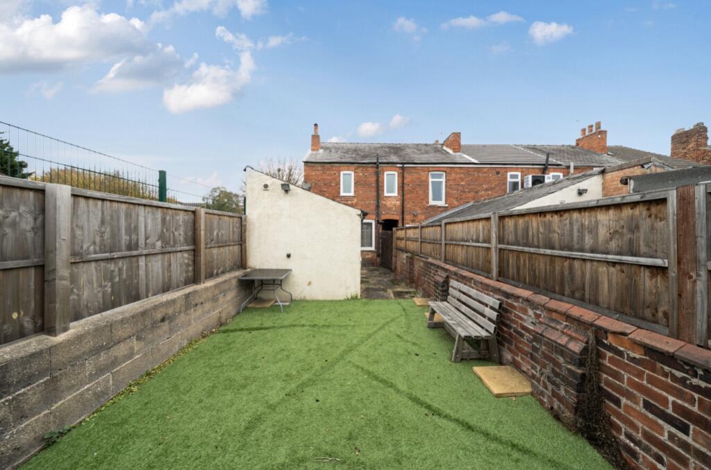 1374042-5-6904c220cb4a2