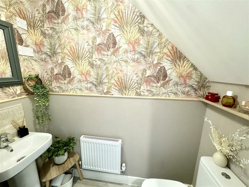 GROUND FLOOR WC