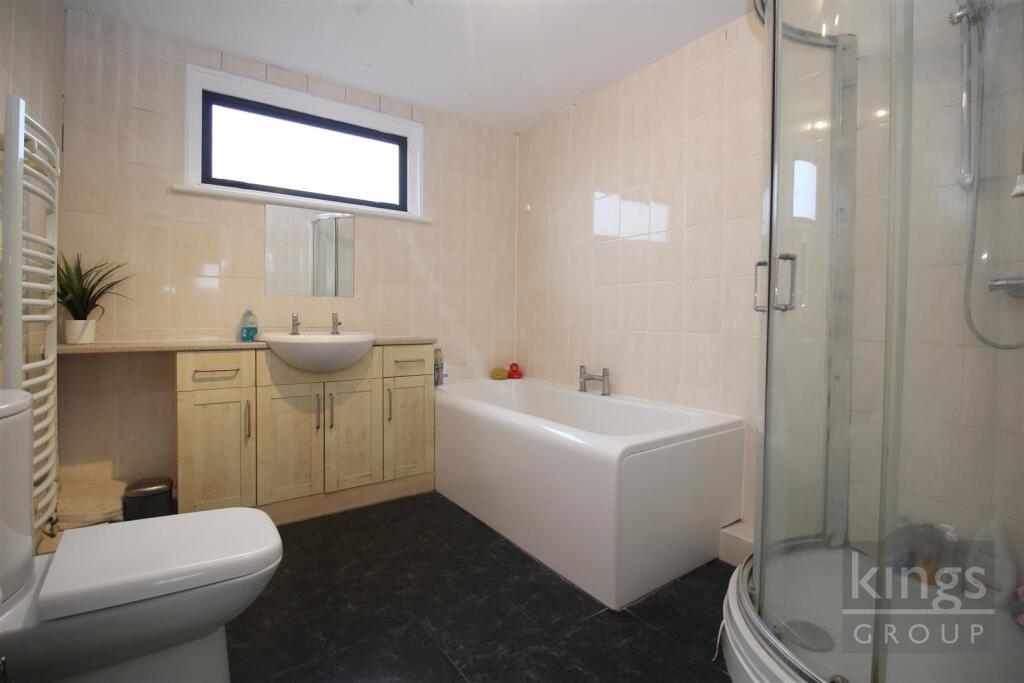 Family Bathroom .jpg