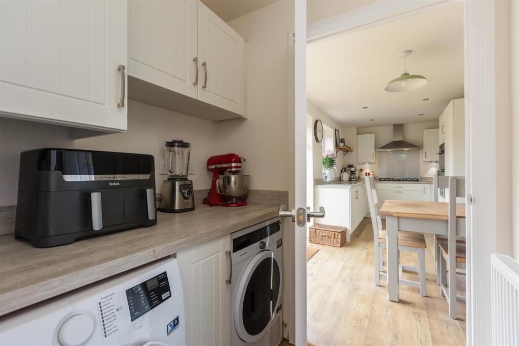 Dove Road 20 Utility Room-2.jpg