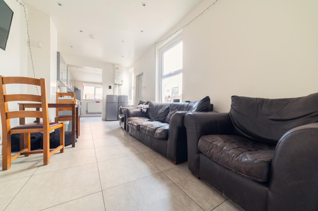 Call 02920 454555 to secure your viewing_2