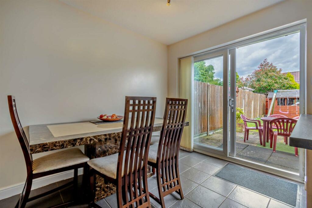 8603359-interior07-800.jpg