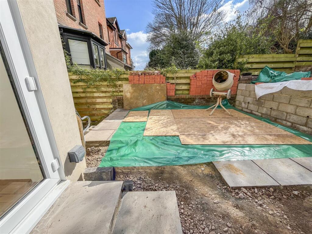 Courtyard Garden