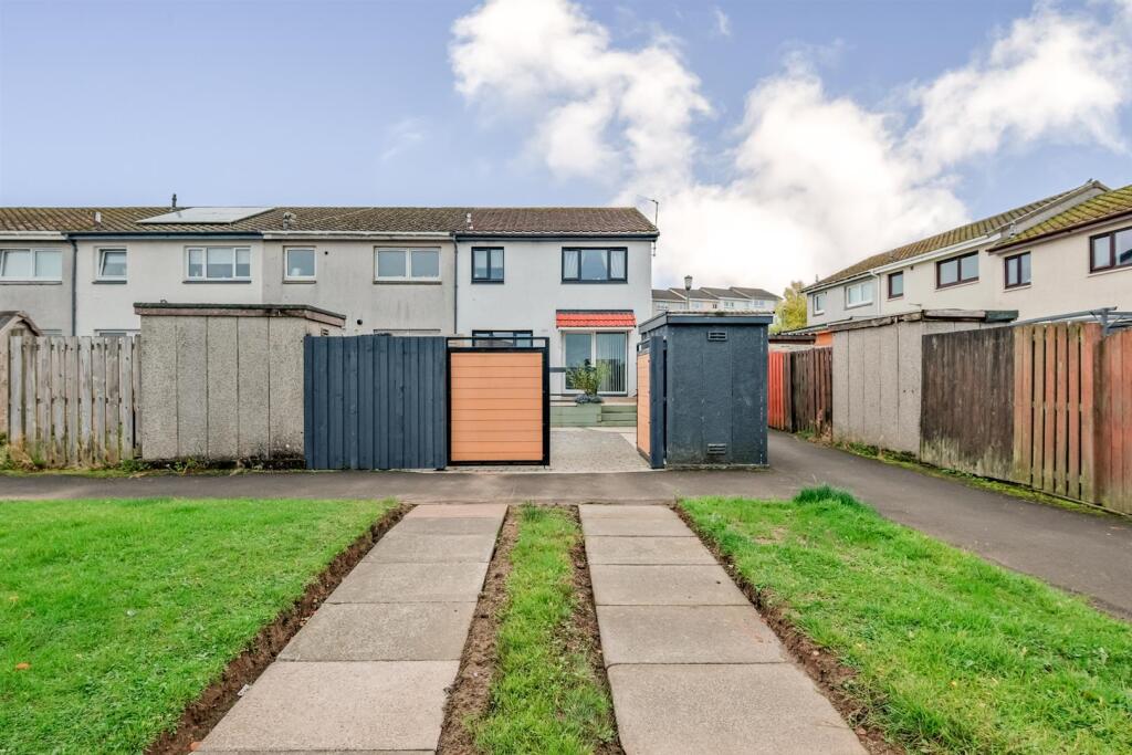 005-32 Kenmore Way, Carluke ML8 5RZ.jpg