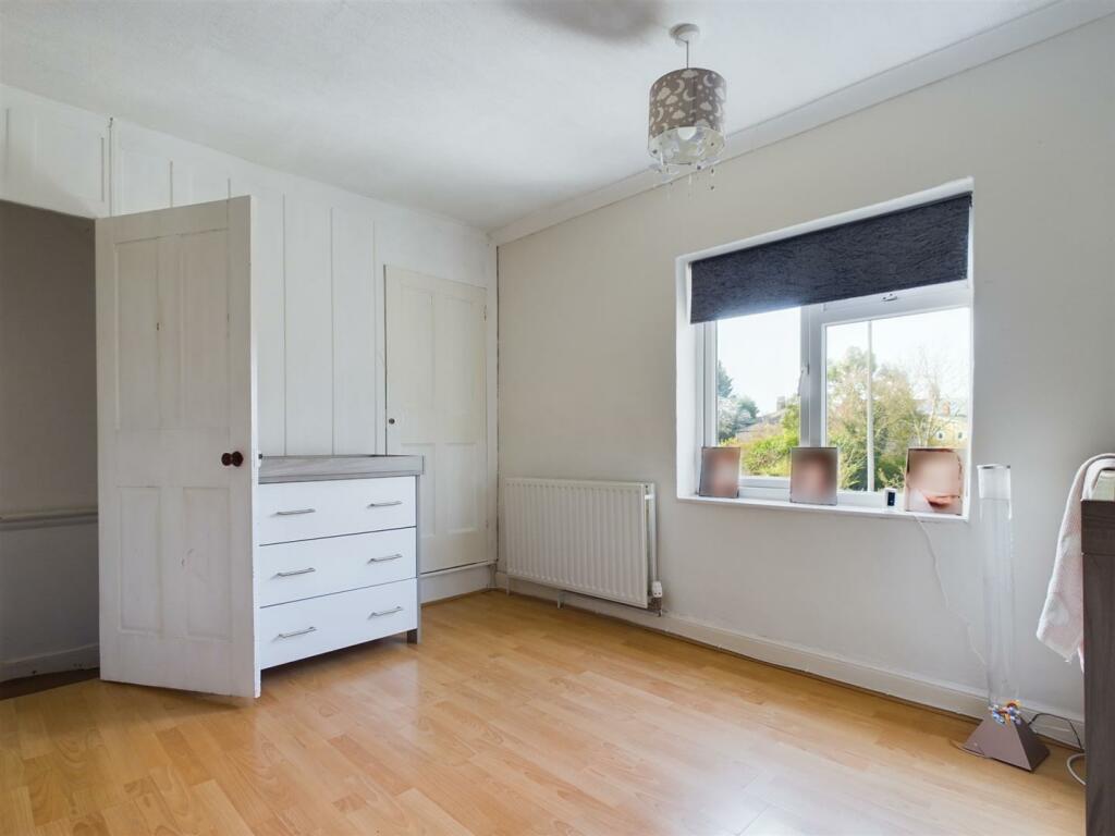 Bedrom 2 Pic 5.jpg