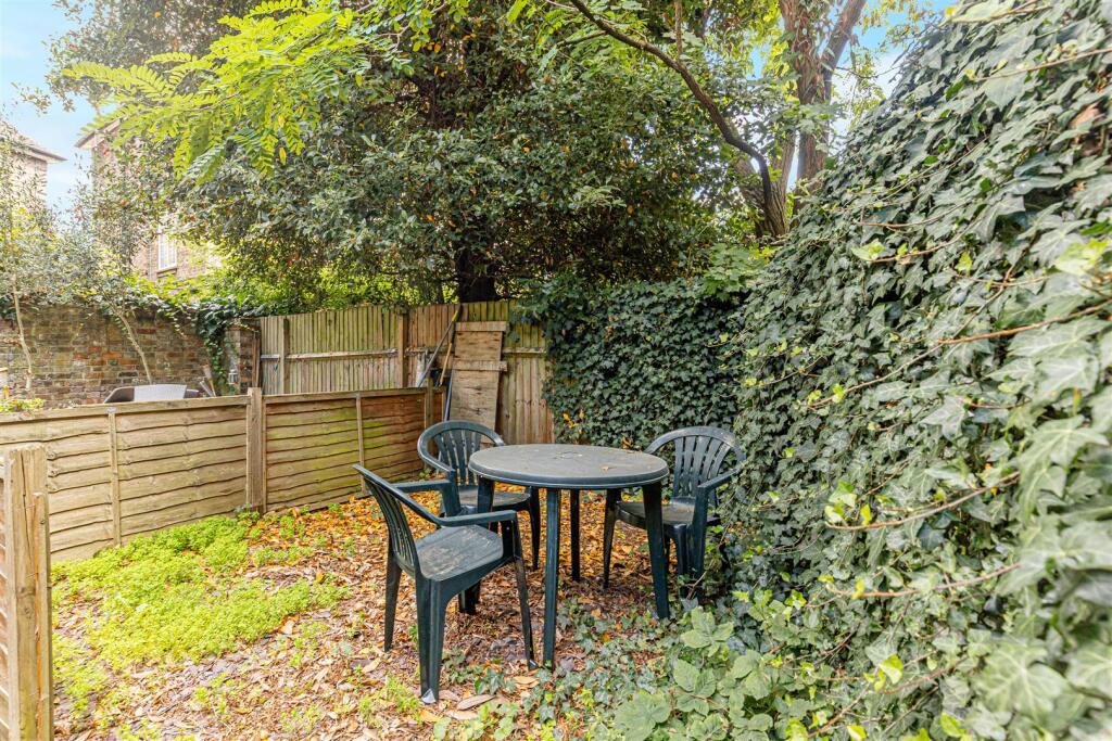 Claremont Square (17).jpg