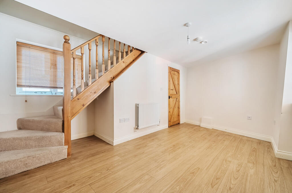 1330925-11-689b70...