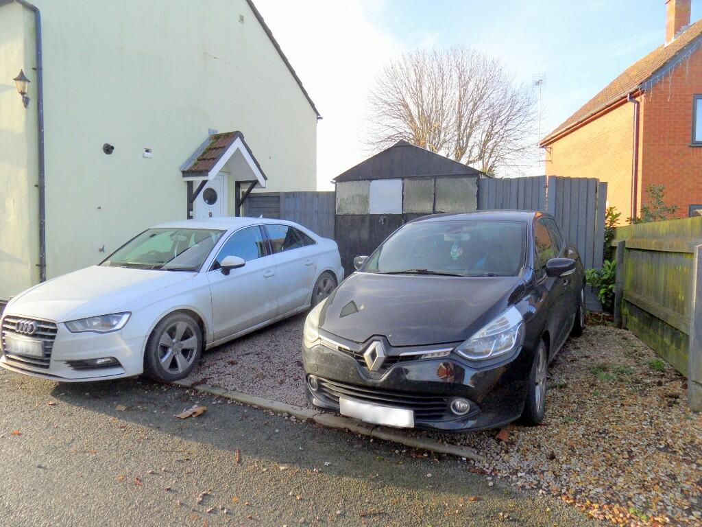 FRONT PARKING