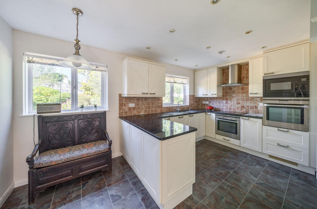 1319344-19-68710f...