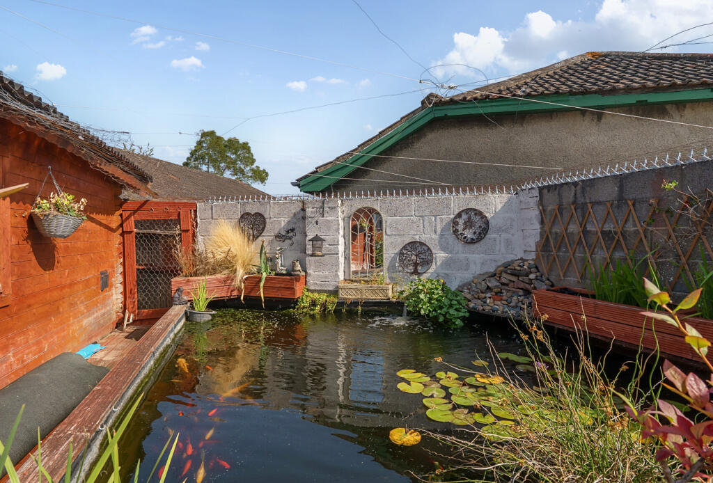 1340301-4-689f044...