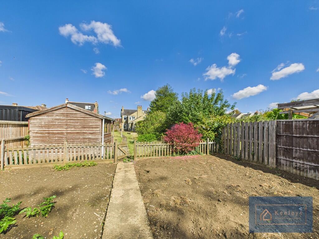 Back garden towar...